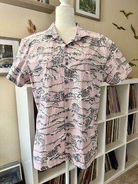 Tori Richard Men's Pink Waves Hawaiian Shirt L